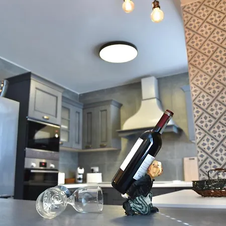 Bright & Modern 2-bedroom, 4th Floor In Gzira, Malta Gzira