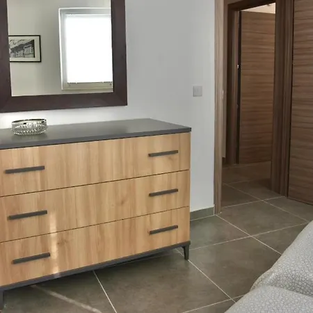 Apartment Bright & Modern 2-bedroom, 4th Floor In Gzira, Malta *