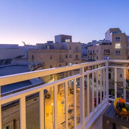 Bright & Modern 2-bedroom, 4th Floor In Gzira, Malta Apartment *